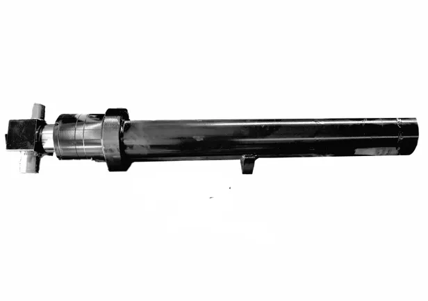 Short lift cylinder installation in mast assembly