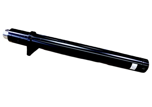 Short lift cylinder in order picker application