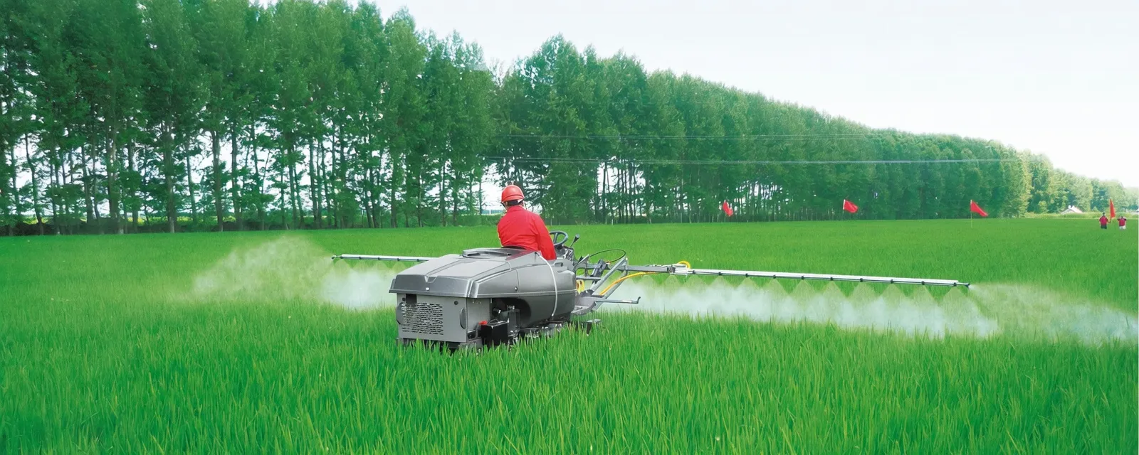 Spray bar hydraulic cylinder agricultural sprayer